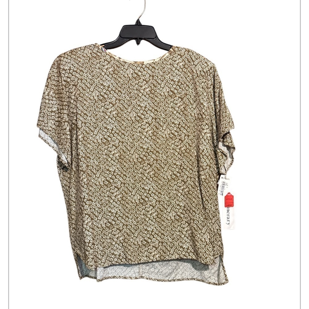 Itinerary Dillards  Patterned  Top new size Large New